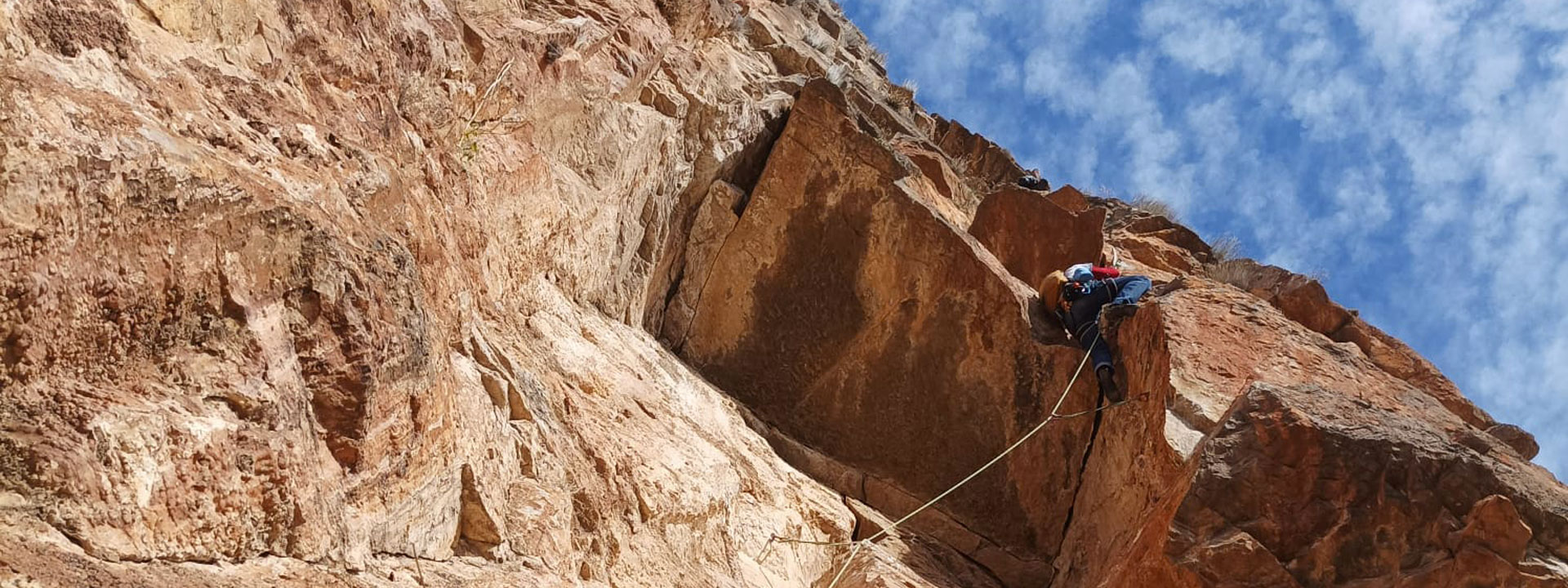 Arnes De Seguridad Para Rapel Escalar Montañas Techos Trepar Arboles  Montañismo