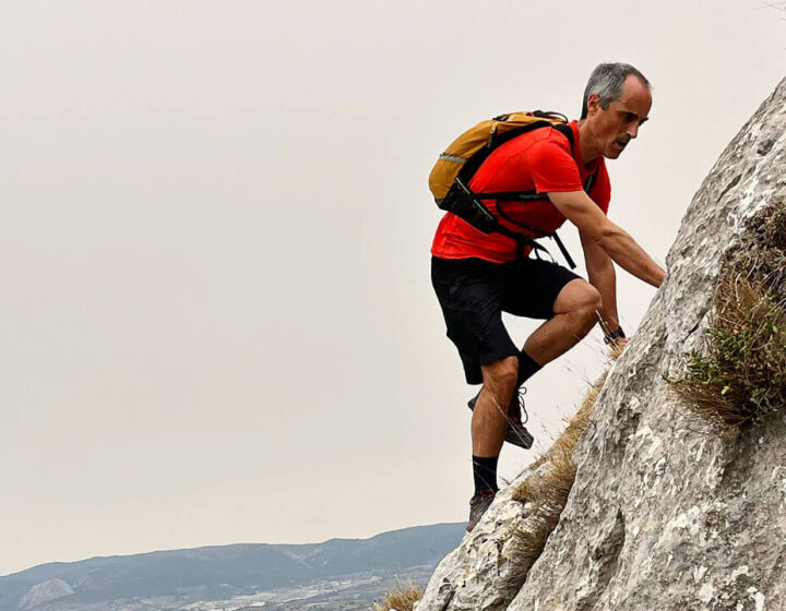 Trepada en la cresta del Alberri